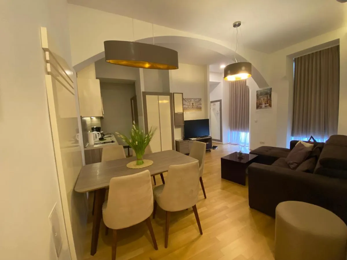 Vienna City Apartment 7 0*,