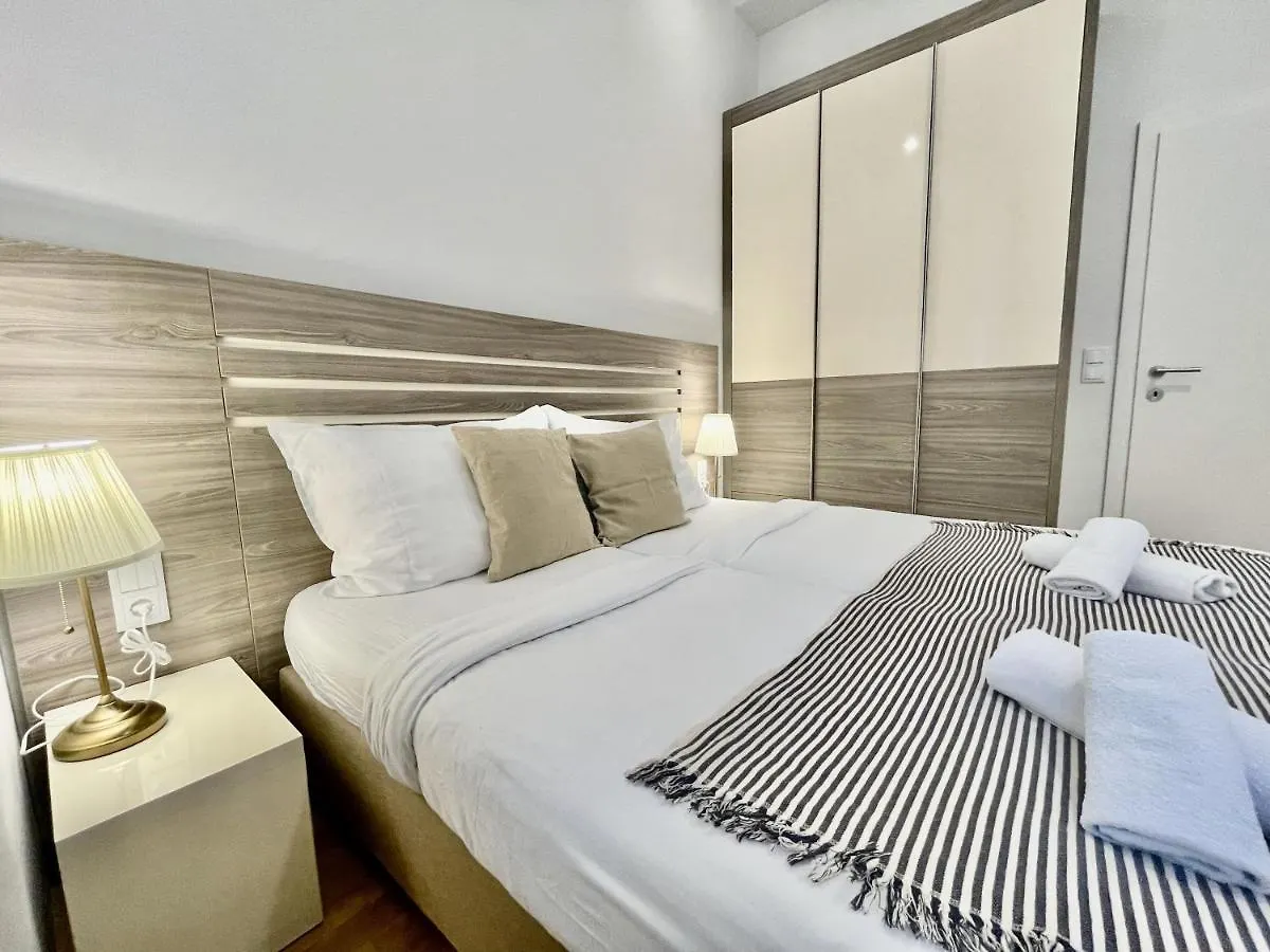 Vienna City Apartment 7