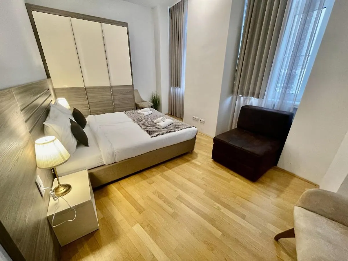Vienna City Apartment 7
