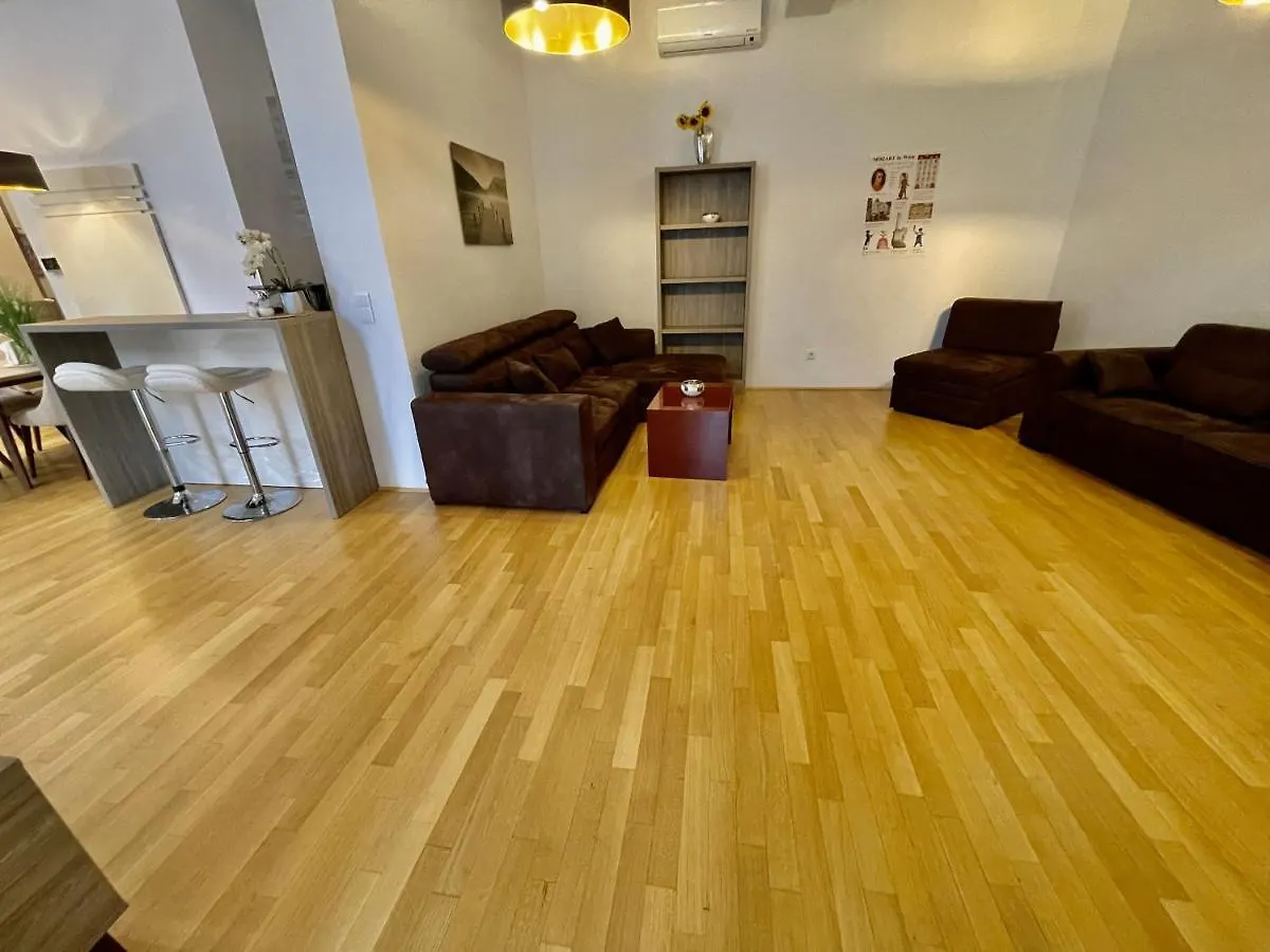 Vienna City Apartment 7 0*,